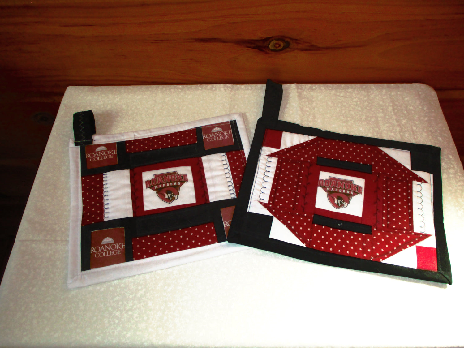 Table Runners and Pot Holders
