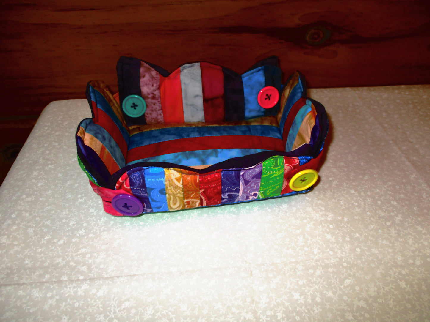 Scalloped Basket - multicolored